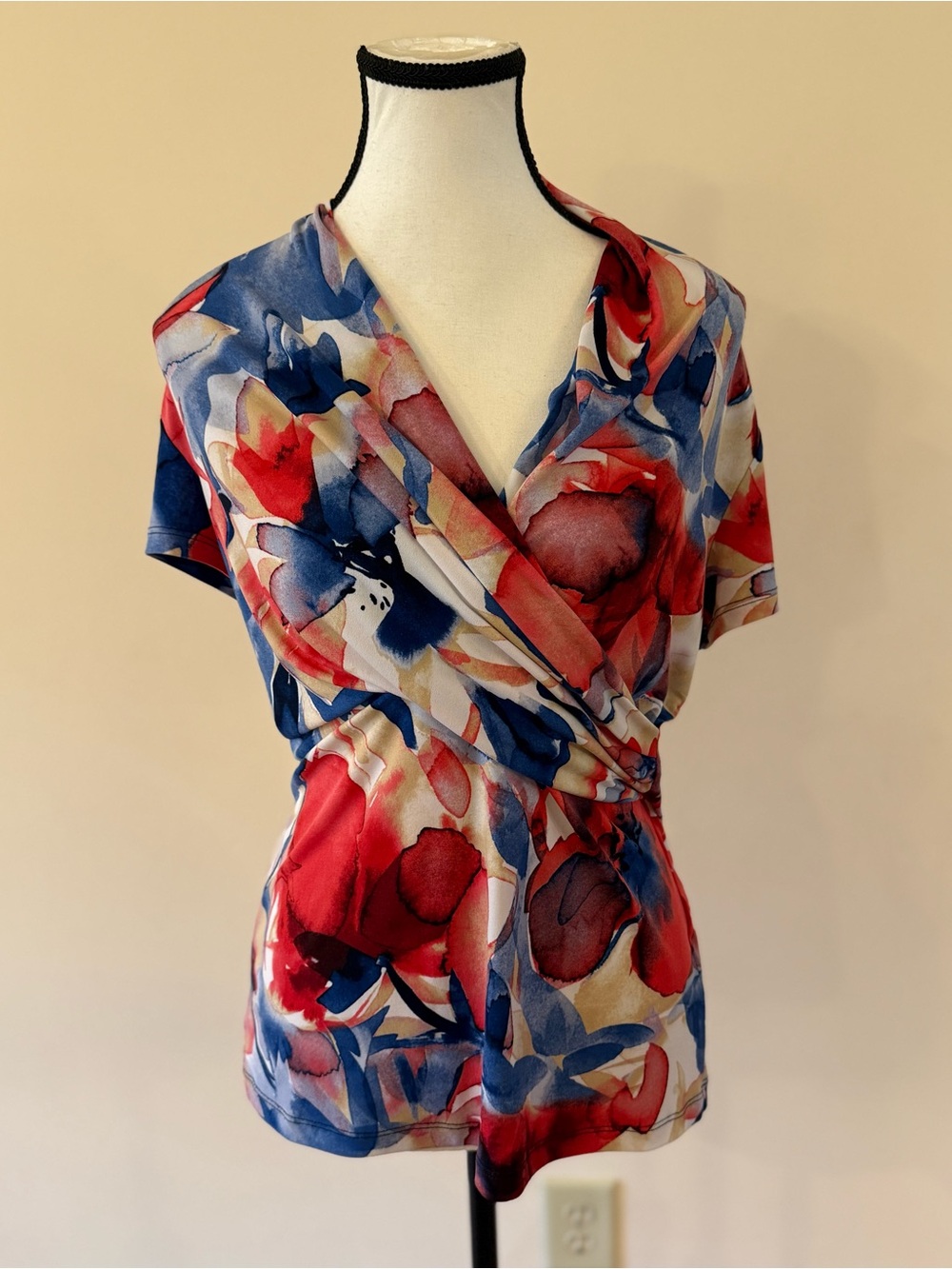 DKNY Red, Blue & White Floral Wrap-Front Short Sleeve Top size small